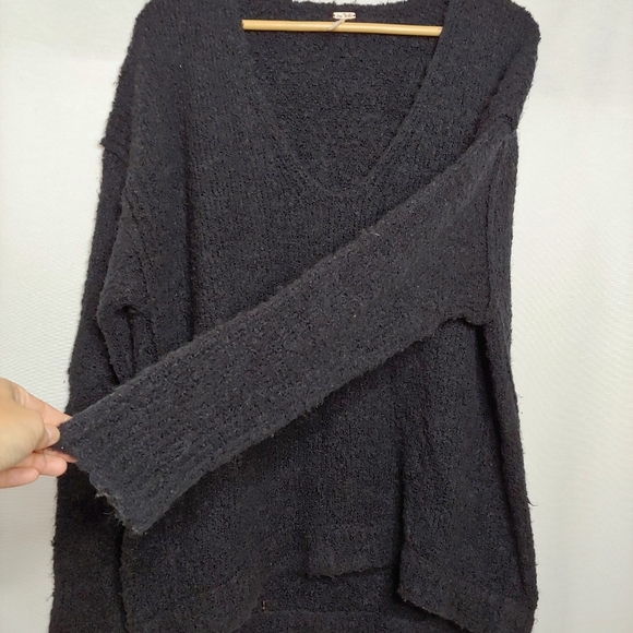 Free People Lofty VNeck Sweater Oversized Nubby Knit Black Alpaca Blend XS - Picture 5 of 10